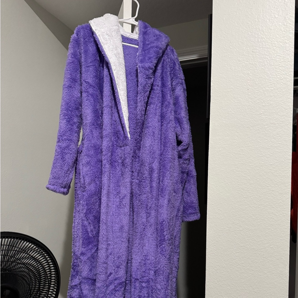 Plush Long Hooded Robe